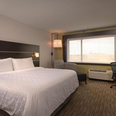Holiday Inn Express & Suites - Tulsa Downtown - Arts District, An Ihg Hotel Екстериор снимка