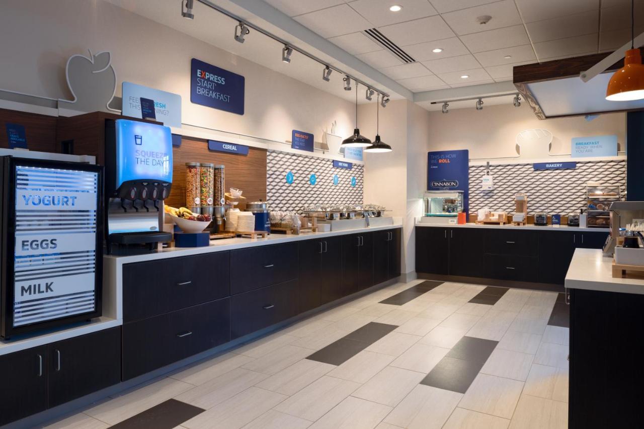 Holiday Inn Express & Suites - Tulsa Downtown - Arts District By Ihg Екстериор снимка
