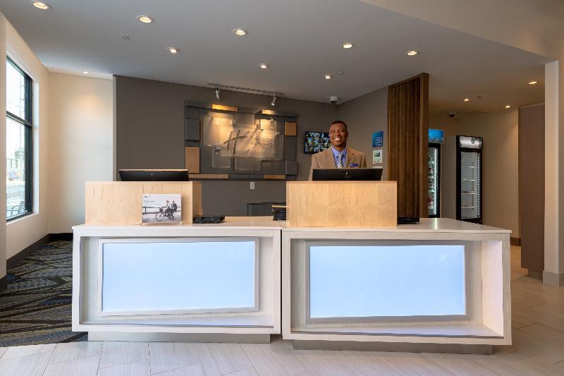 Holiday Inn Express & Suites - Tulsa Downtown - Arts District By Ihg Екстериор снимка